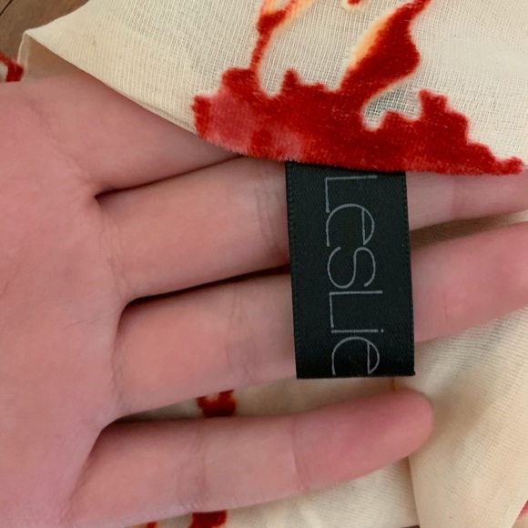 Cream scarf with red velvet detailing. - Picture 3 of 6